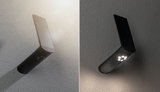 Applique murale LED noire avec panneau solaire, éclairage extérieur moderne avec détecteur de mouvement.