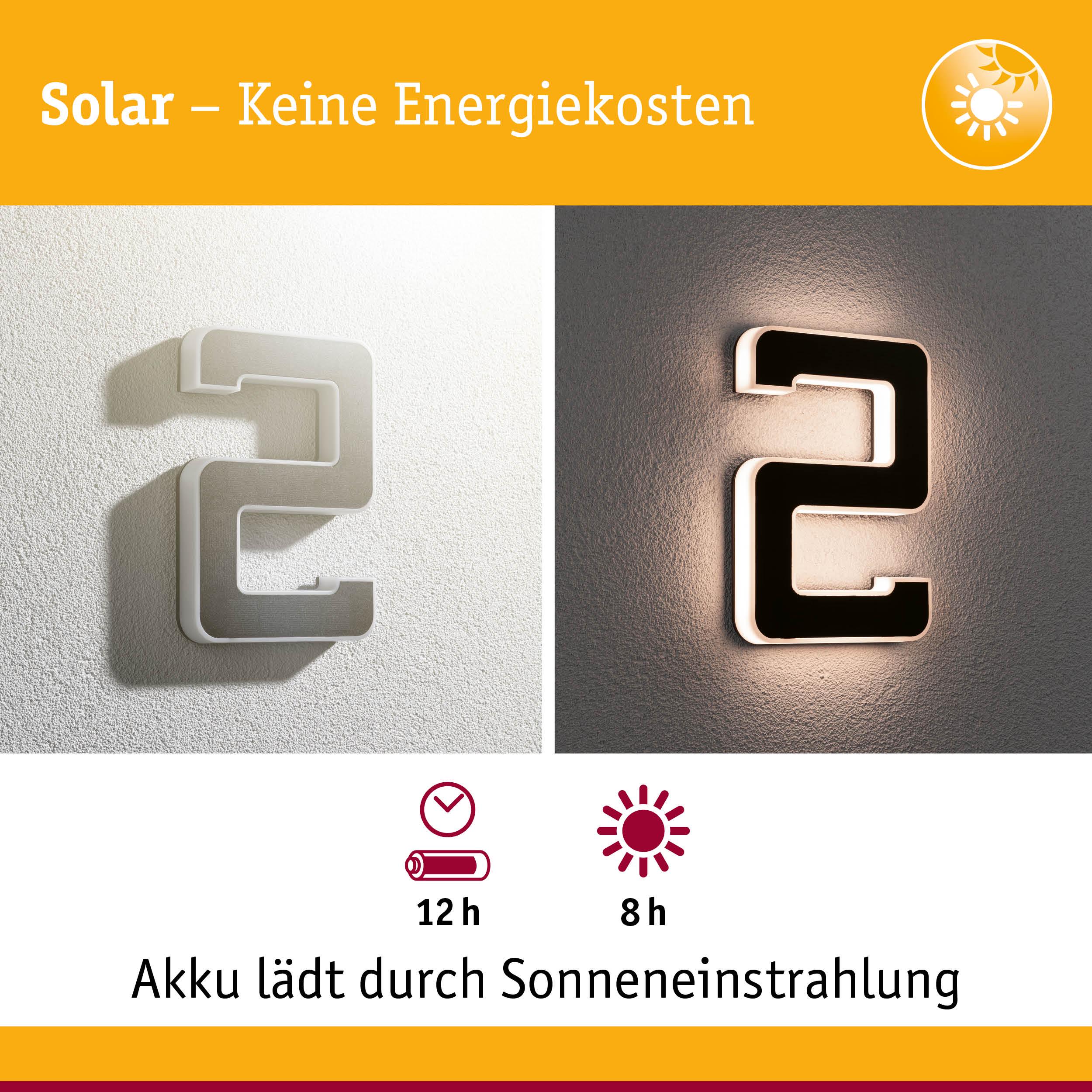 Solarbetriebene Hausnummer 2 aus Kunststoff in Weiß und Schwarz mit LED-Beleuchtung und Akku-Laufzeit.