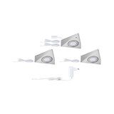Trois lampes LED triangulaires en acier inoxydable brossé avec câbles blancs et adaptateur secteur