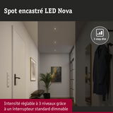 Spot encastré LED Nova blanc chaud avec intensité réglable en 3 niveaux pour couloir
