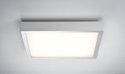 Quadratische Deckenleuchte mit Aluminiumrahmen und warmweißem LED-Licht für moderne Innenräume