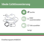 Weiße LED-Lichterkette mit schwarzen Kabeln für flexible Lichtgestaltung und einfache Montage
