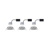 Drie witte LED-inbouwspots met zwarte kabel voor moderne binnenverlichting