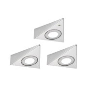 Drei dreieckige LED-Einbauleuchten aus gebürstetem Edelstahl in Silber für moderne Beleuchtung