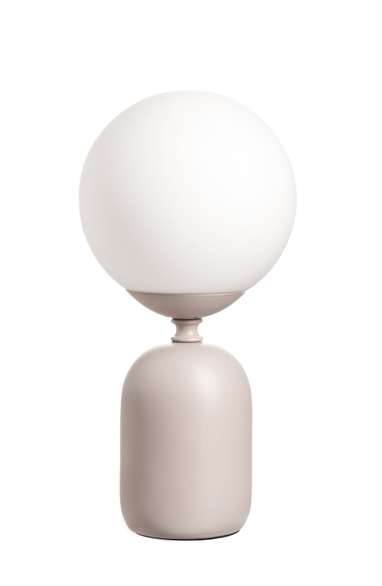 Moderne tafellamp met matte witte glazen bol en beige metalen voet voor stijlvolle verlichting