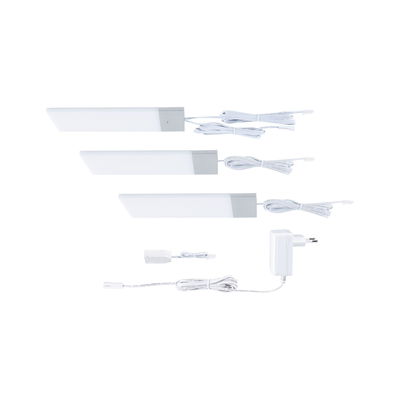 Drie witte LED-onderbouwlampen met zilverkleurige aluminium behuizing en adapter voor keukenverlichting