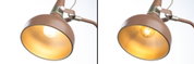 Brązowa metalowa lampa ścienna z ciepłym światłem i regulowanym ramieniem do wnętrz