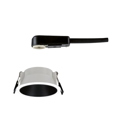 Witte inbouwspot met zwarte reflector en zwarte kunststof aansluitkabel voor LED-verlichting