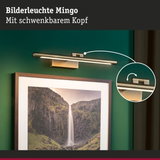 Bilderleuchte Mingo aus gebürstetem Metall in Messingfarben mit schwenkbarem Kopf für Wandbilder.