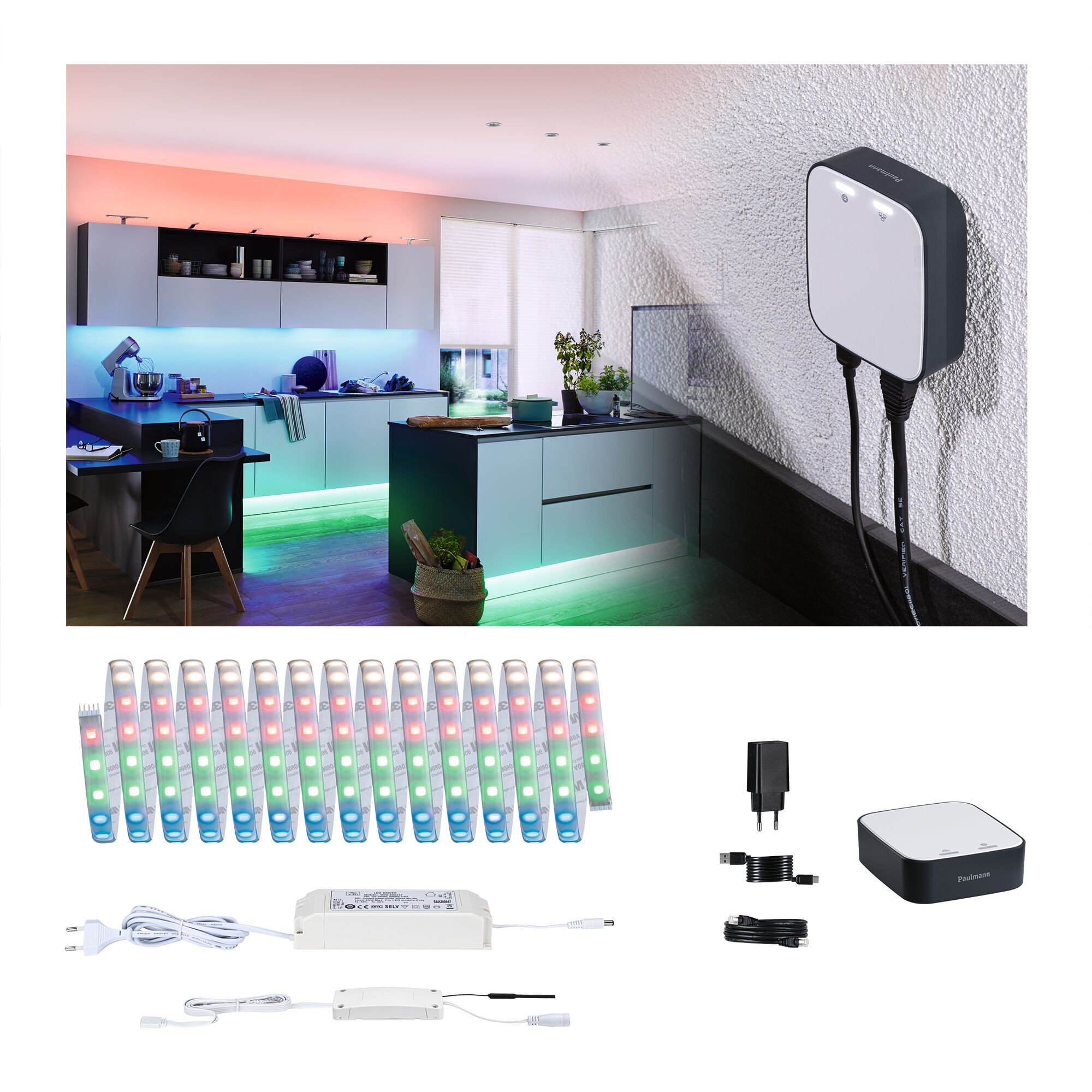 Bande LED avec contrôleur et alimentation dans cuisine moderne avec éclairage d'ambiance coloré.