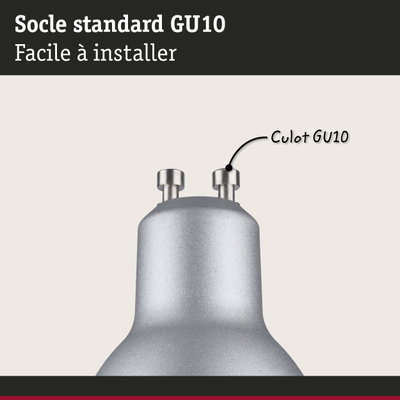 Gros plan sur une douille de lampe GU10 en métal argenté, composant d'éclairage facile à installer