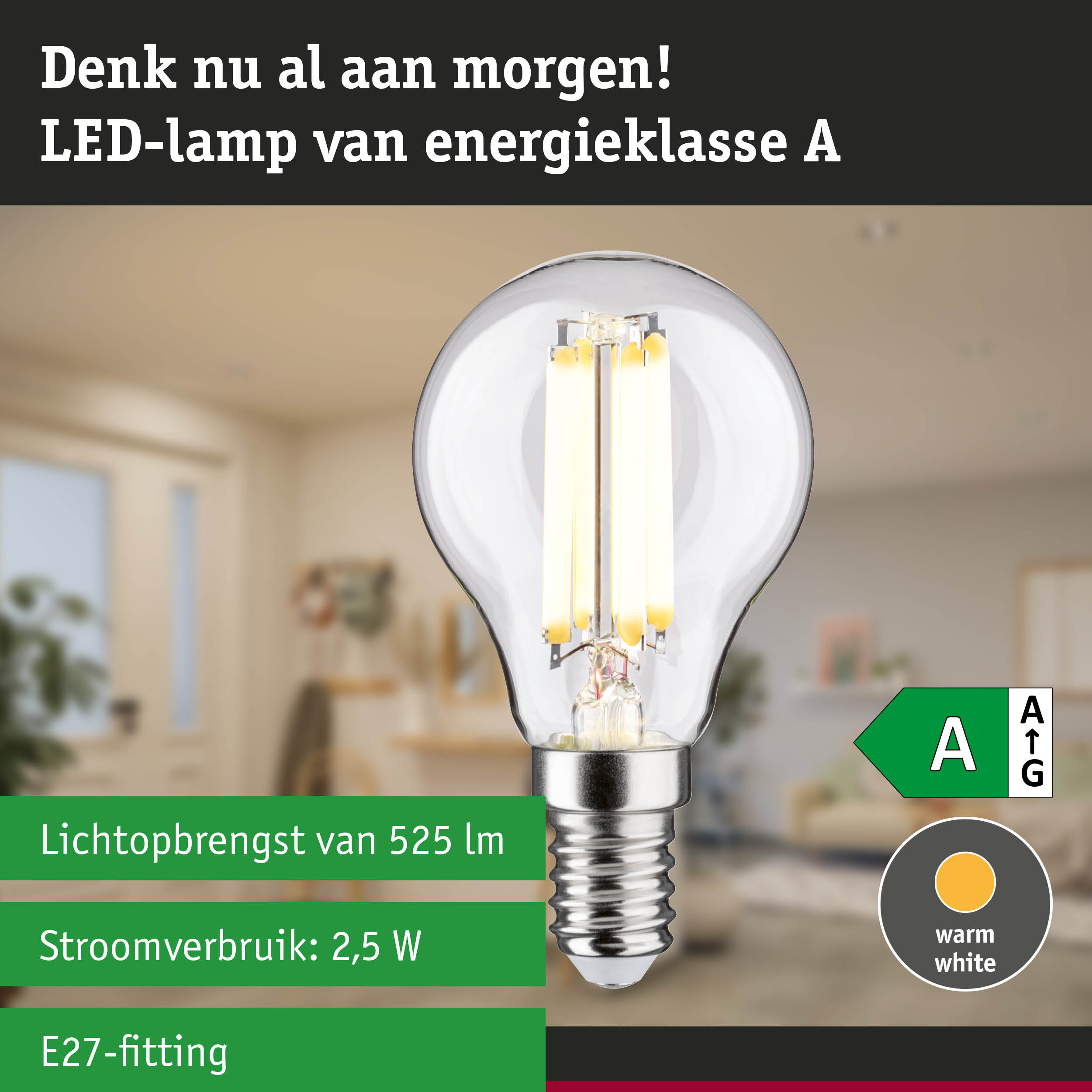 Transparante LED-lamp met warm wit licht en ultra-efficiënte energietechnologie tegen groene bosachtergrond