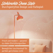 Stehleuchte Juna Style in Orange mit beweglichem Leuchtenkopf für gezieltes Licht im Wohnzimmer