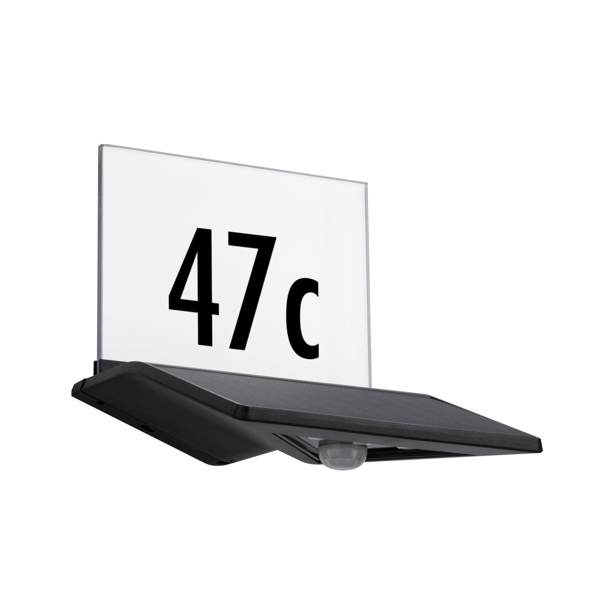Zwarte LED-huisnummerlamp met bewegingssensor en wit bord met nummer 47c