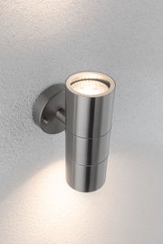 Moderner Edelstahl-Wandleuchter mit zylindrischem Design und warmweißem LED-Licht für Innen- und Außenbereiche