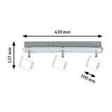 Moderne LED-Deckenleuchte mit drei verstellbaren quadratischen Leuchtflächen in Weiß und Chrom.