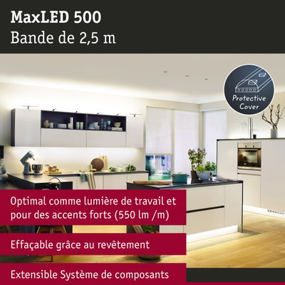 Cuisine moderne avec bande LED MaxLED 500 de 2,5 m et protection pour un éclairage de travail optimal