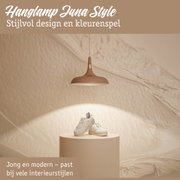 Moderne bruine metalen hanglamp met warm licht voor stijlvolle interieurverlichting