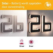 Zonne-energie huisnummer van kunststof in zwart en wit met LED-verlichting voor energiezuinige buitenverlichting
