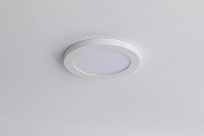 Runde weiße LED-Deckenleuchte aus Kunststoff für energiesparende Raumbeleuchtung