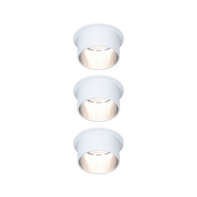 Trois spots encastrés LED blancs en métal avec lumière blanc chaud pour éclairage intérieur moderne