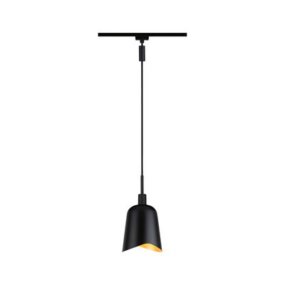 Schwarze Pendelleuchte aus Metall mit asymmetrischem Lampenschirm und warmem Licht für moderne Innenräume