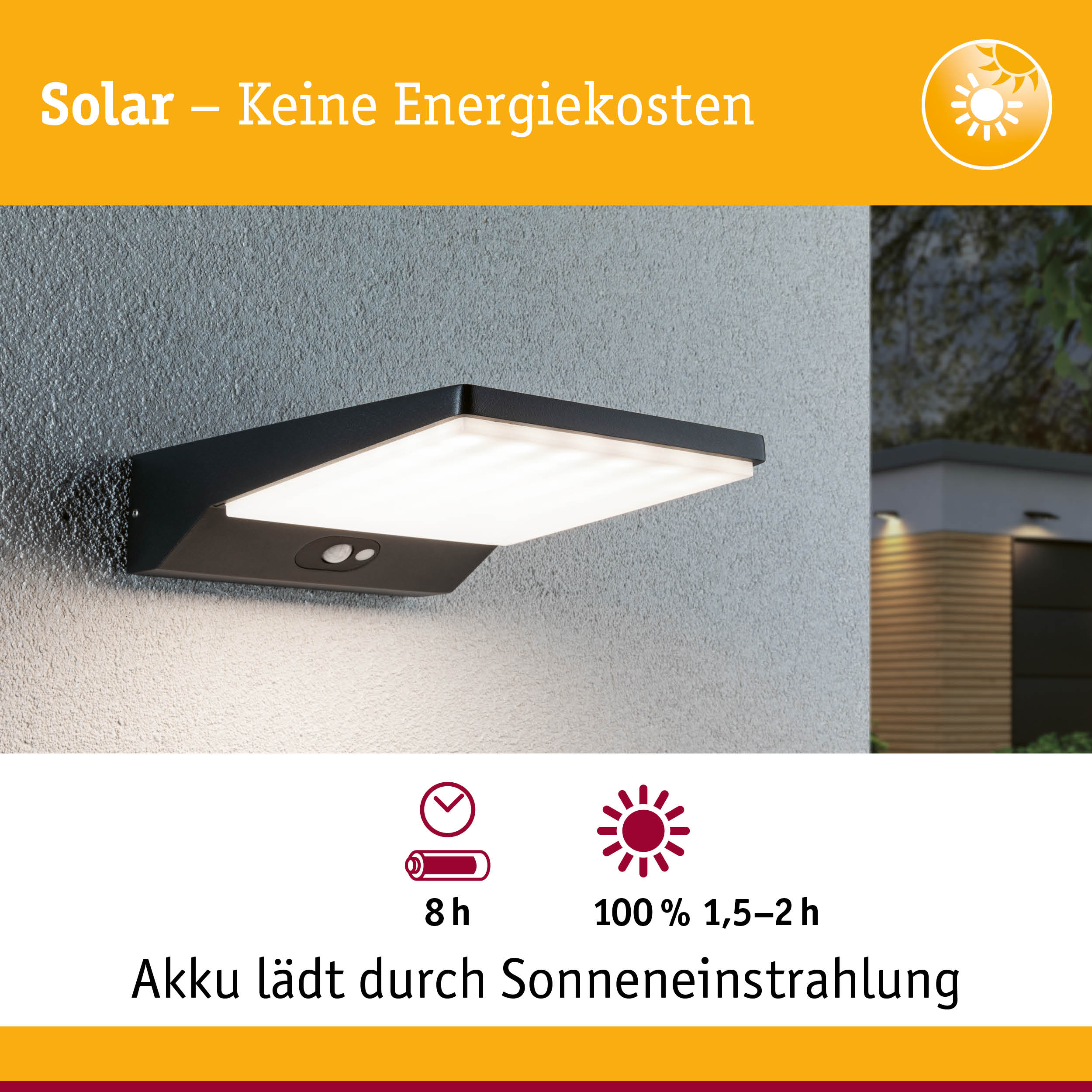 Schwarze Solar-Wandleuchte mit Bewegungsmelder an grauer Wand, energiesparende Außenbeleuchtung