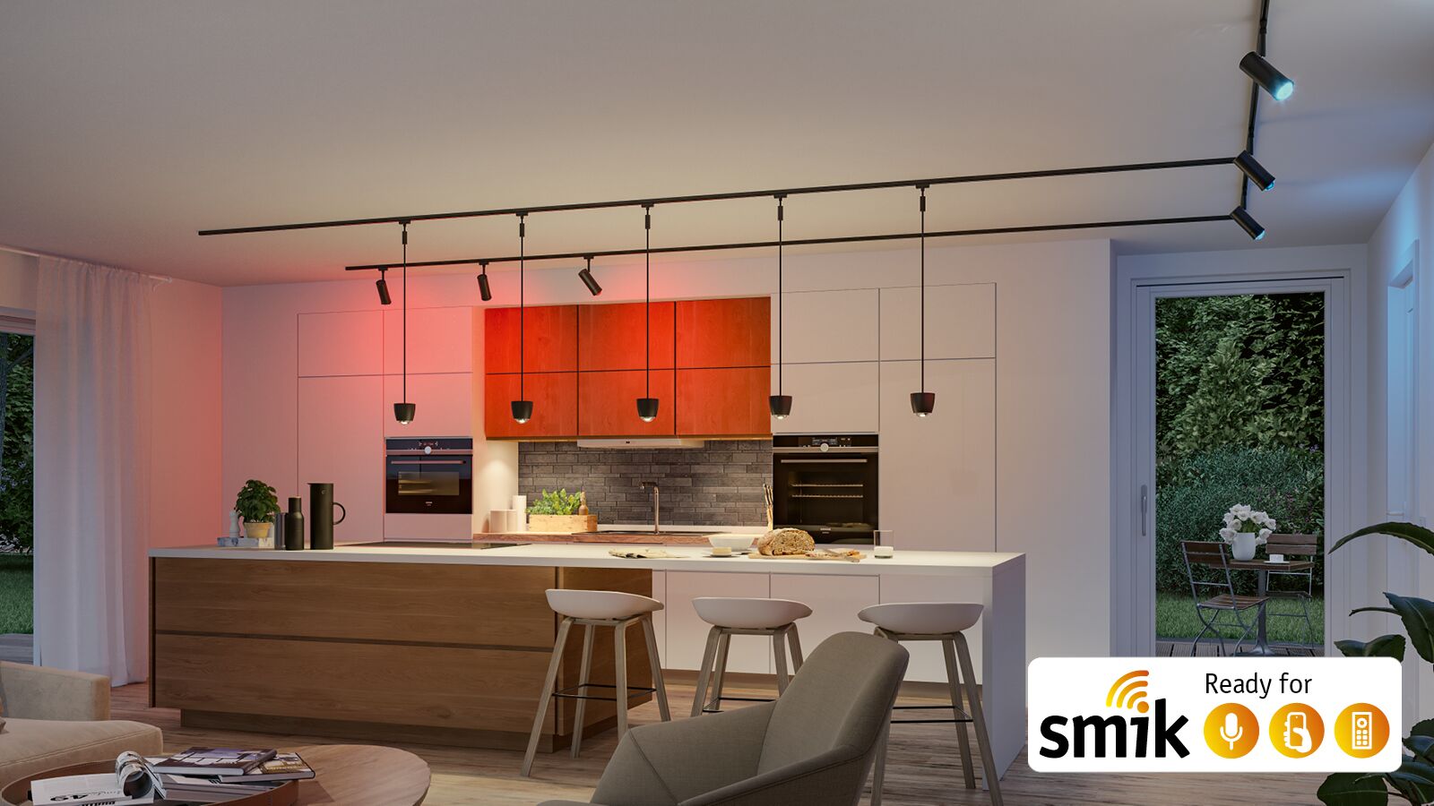 Moderne Küche mit Holzinsel und schwarzer URail Schienensystem-Beleuchtung für smartes Lichtmanagement