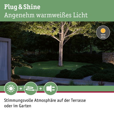 Warmweißes Plug & Shine LED-Gartenlicht beleuchtet Baum und Terrasse für stimmungsvolle Atmosphäre