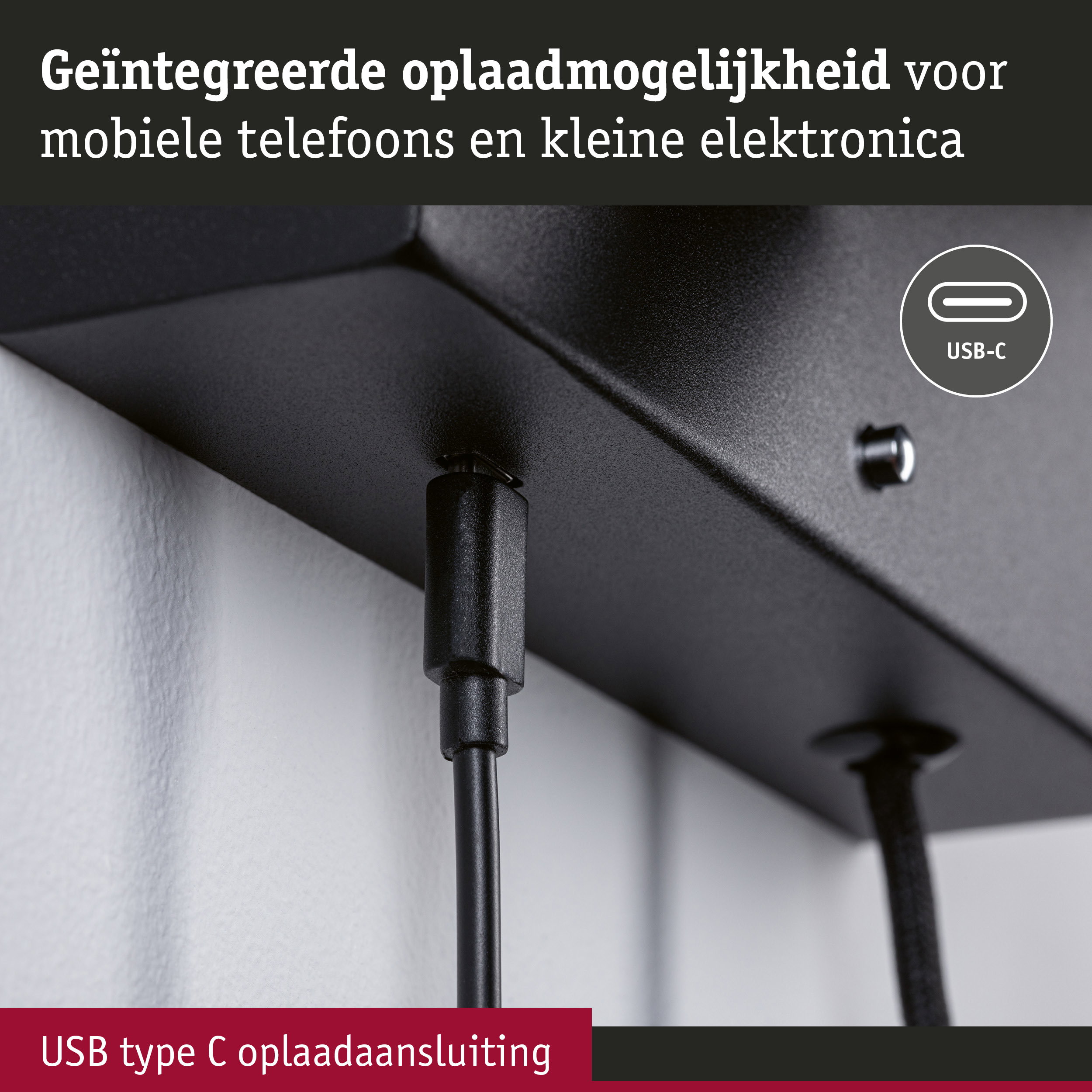 Zwarte USB-C oplaadpoort geïntegreerd voor mobiele telefoons en kleine elektronica