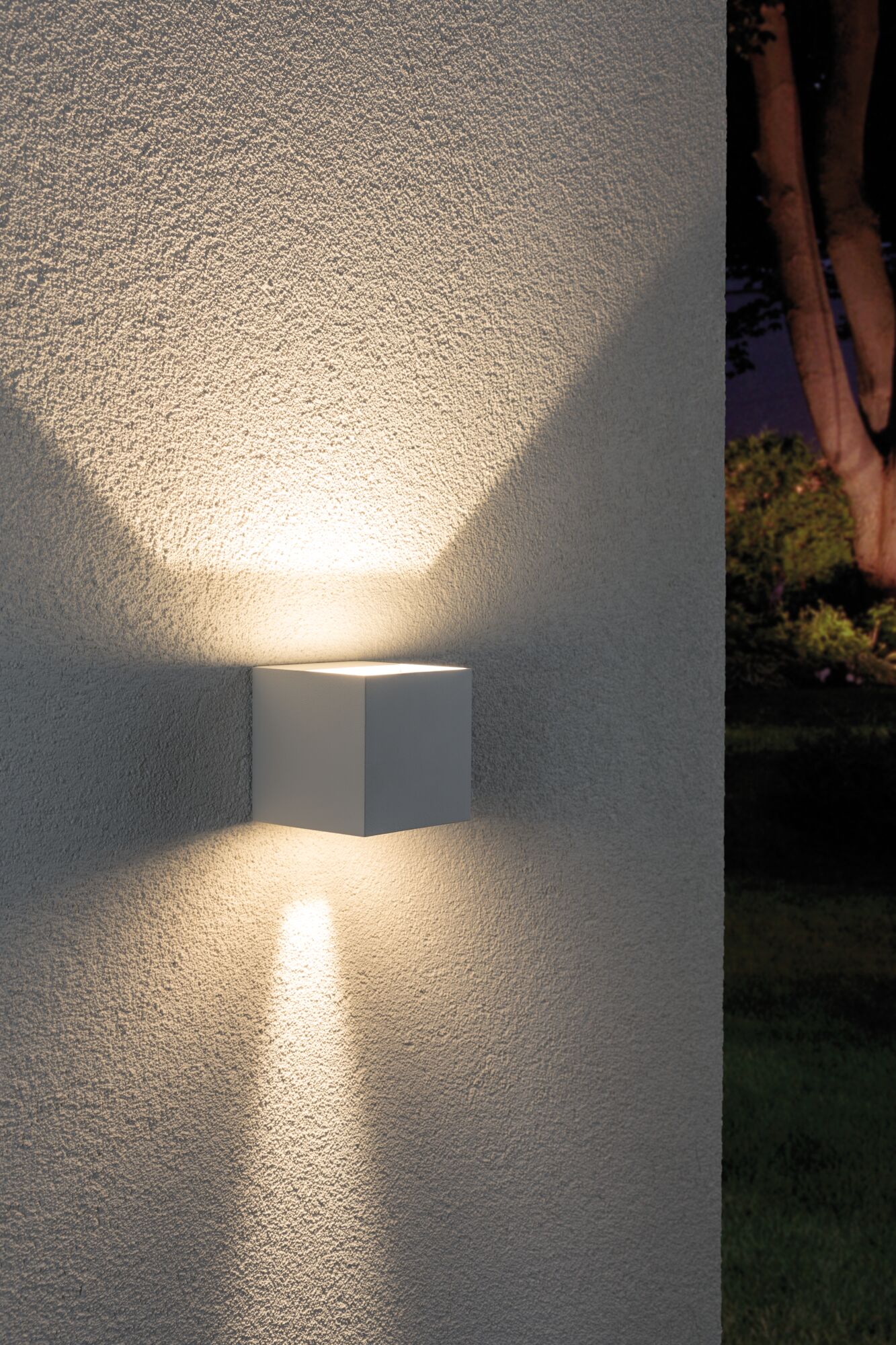 Modern white aluminum cube wall light with warm white light for outdoor use
