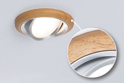 Decken-Einbaustrahler aus Holz und gebürstetem Aluminium in Naturfarbe für moderne LED-Beleuchtung.