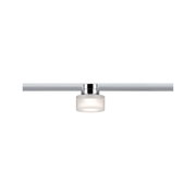 Moderner LED-Spot aus Chrom mit satiniertem Glas an silberner Schiene für flexible Beleuchtung