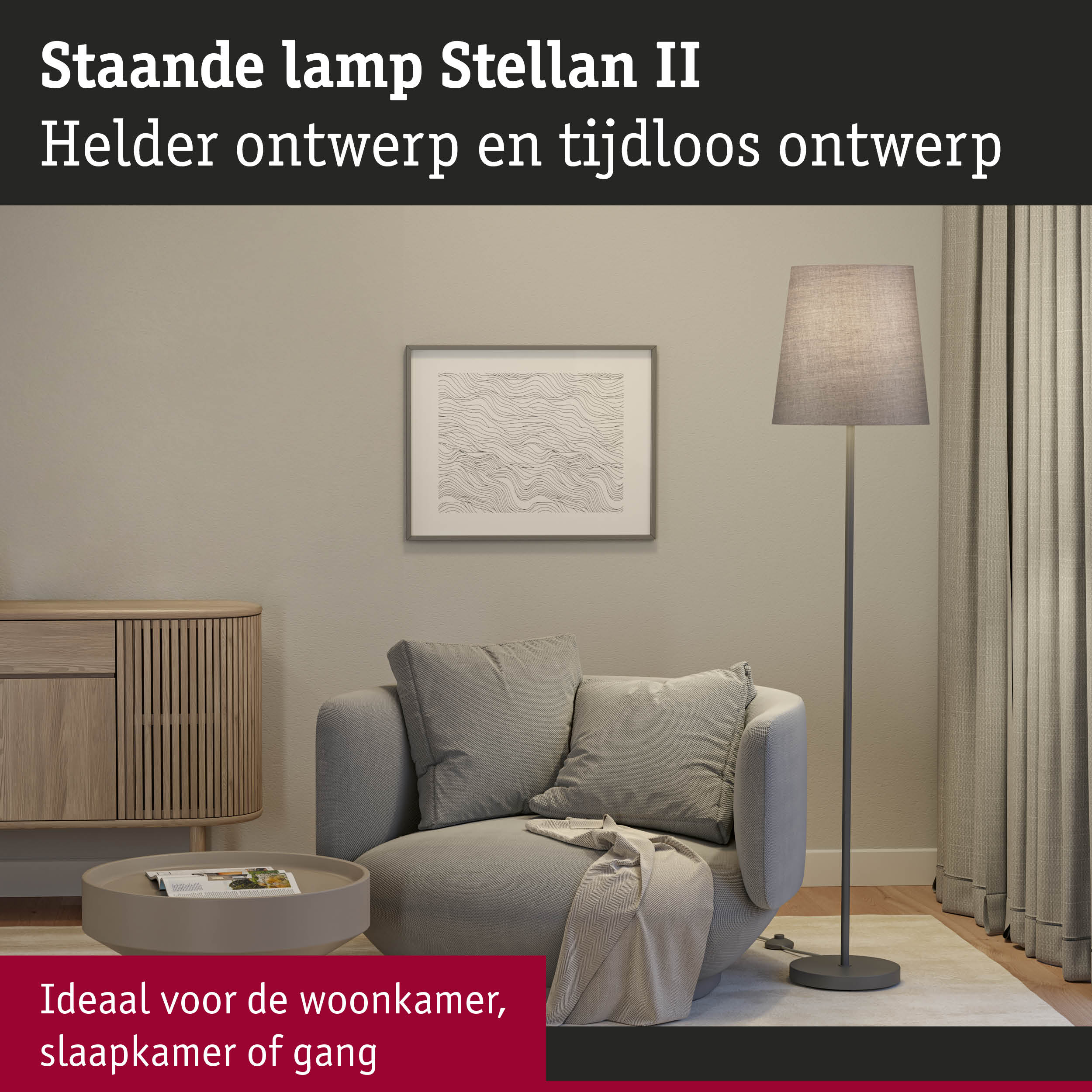 Staande lamp Stellan II met grijze stoffen kap en metalen voet in moderne woonkamer