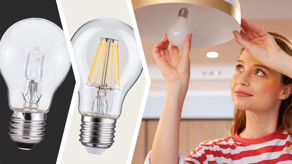Vergelijking halogeen- en LED-filamentlamp met vrouw die LED-lamp in plafondlamp plaatst