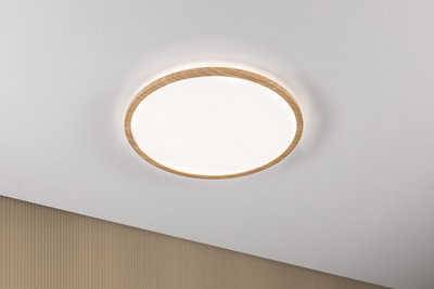 Plafonnier rond avec cadre en bois et diffuseur blanc pour un éclairage moderne