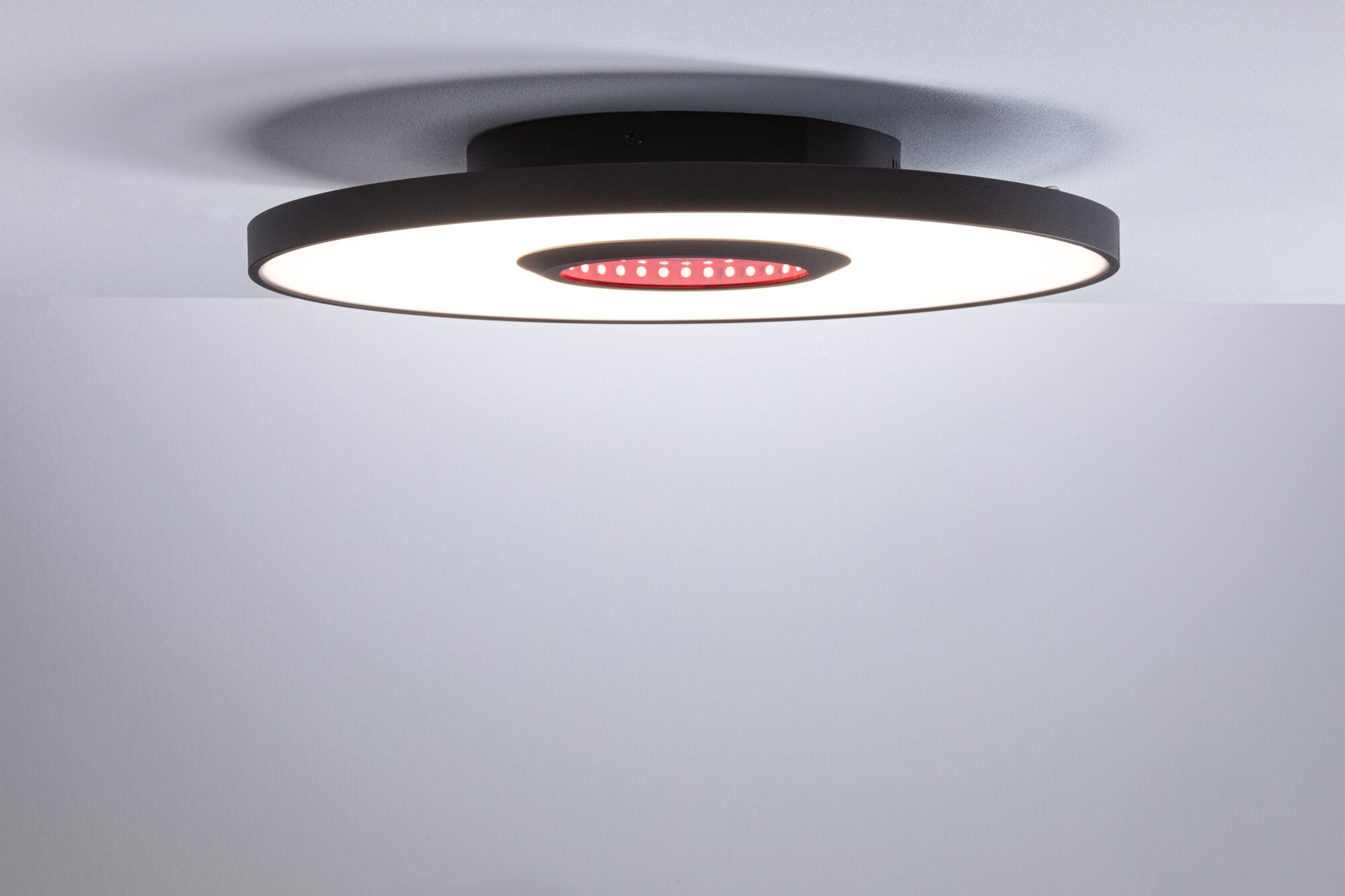 Moderne schwarze LED-Deckenleuchte mit rundem Design und rotem Akzent für stilvolle Raumbeleuchtung