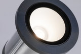 Moderner LED-Außenspot aus gebürstetem Aluminium mit schwarzem Rand für Gartenbeleuchtung