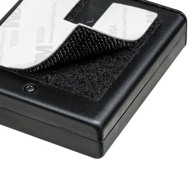 Boîtier en plastique noir avec fermeture auto-agrippante et adhésif 3M pour fixation flexible