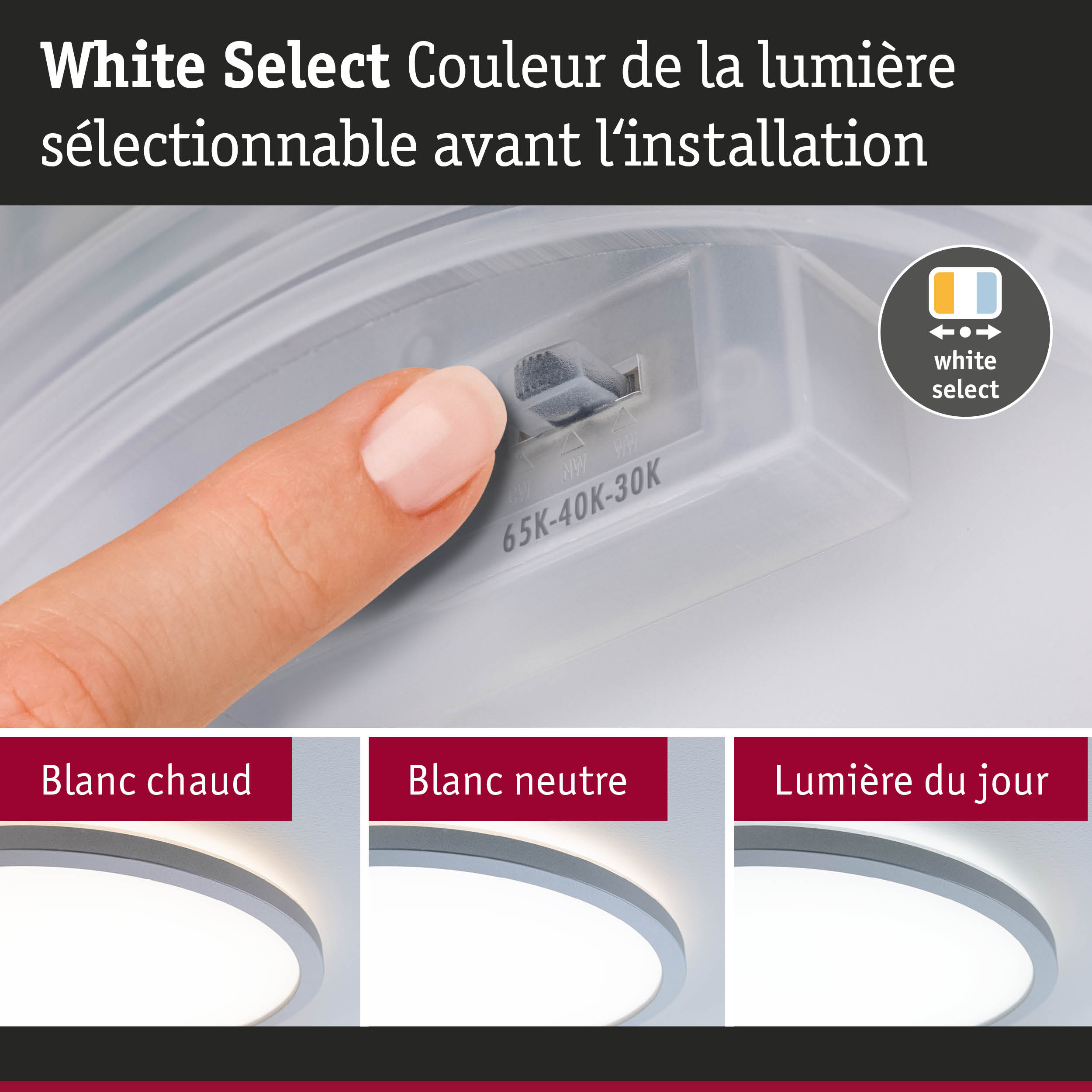 Doigt réglant la couleur de lumière sur un interrupteur blanc avec trois options LED
