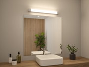 Weißes LED-Badezimmerlicht über Spiegel mit Holzarbeitsplatte und Pflanzen für moderne Badbeleuchtung