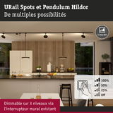 Cuisine moderne avec spots URail et suspension Pendulum Hildor noire, dimmable en 3 niveaux via interrupteur mural