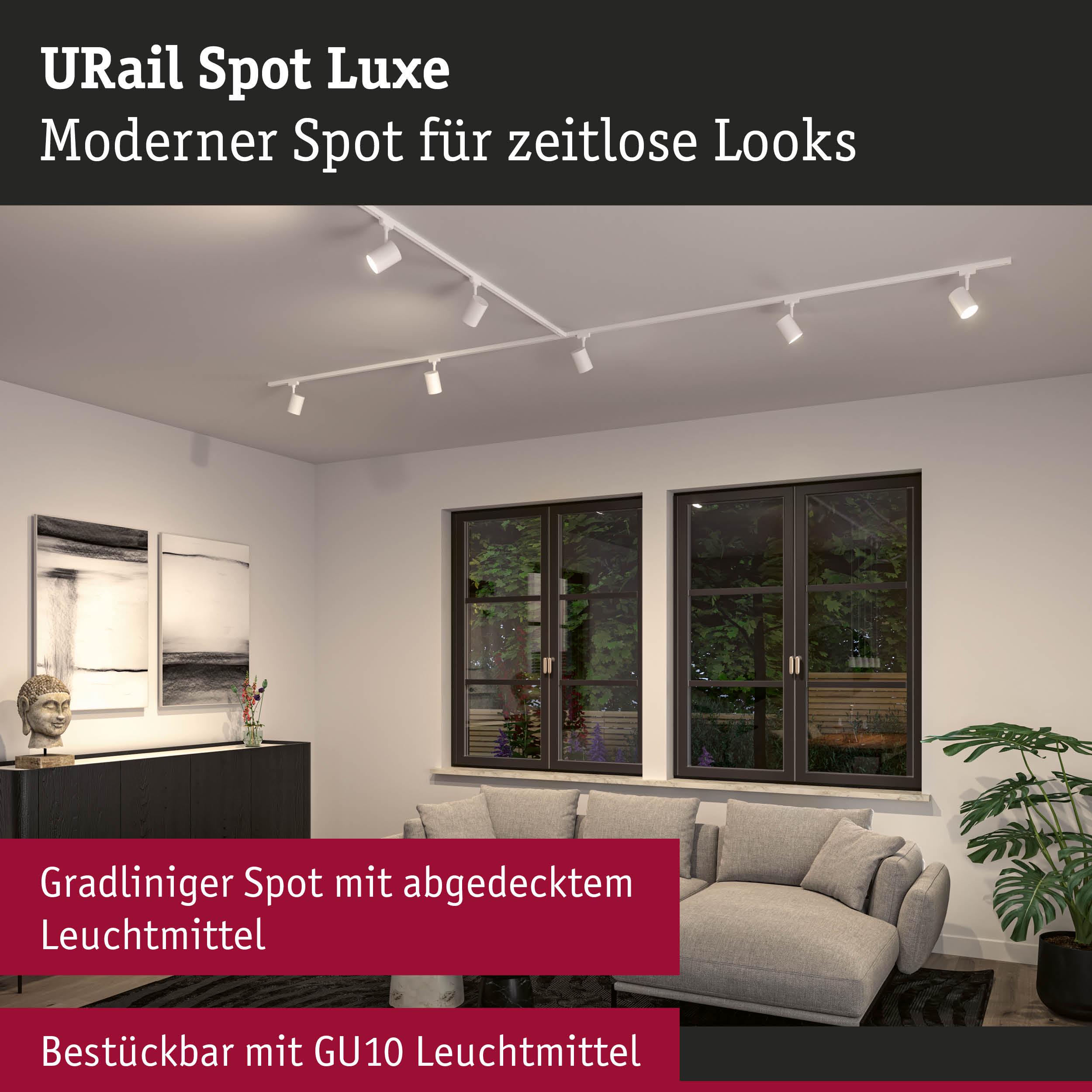 Weißer URail Spot Luxe Strahler mit abgedecktem Leuchtmittel an Decke in modernem Wohnzimmer