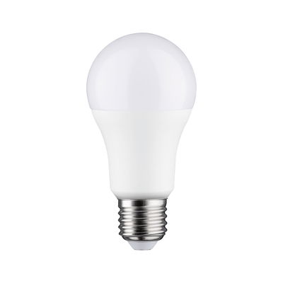Weiße LED-Lampe mit E27-Fassung aus Kunststoff und Aluminium für energiesparende Beleuchtung