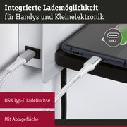 USB Typ-C Ladebuchse mit integrierter Lademöglichkeit für Handys und Kleinelektronik in Weiß