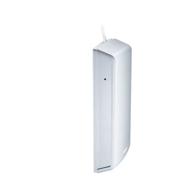 Witte kunststof behuizing met kabel, modern elektronisch apparaat voor huisautomatisering