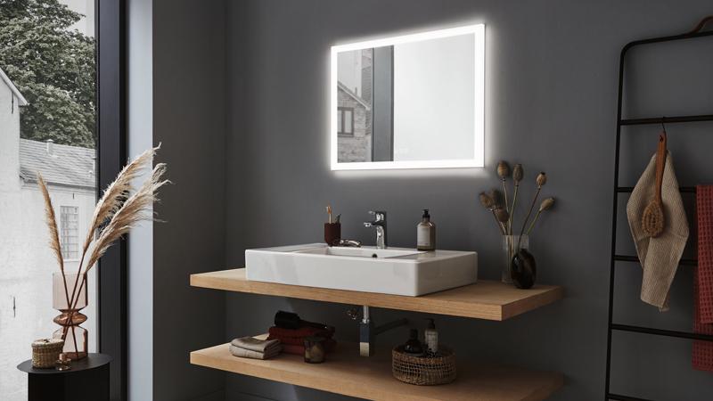 Paulmann LED Spiegel mit integriertem Licht Selbstleuchtende LED Spiegel für Licht beim Zähneputzen