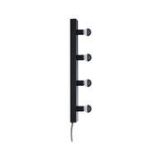 Schwarze Wandlampe aus Metall mit vier klaren Glühbirnen für modernes Wohnambiente