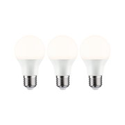 Trois ampoules LED blanches avec culot E27 en plastique et métal pour un éclairage économique