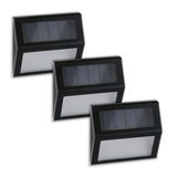 Drei schwarze Solarleuchten mit rechteckigem Design und weißem Diffusor für Außenbeleuchtung.